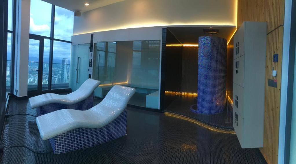 Star Holiday Sky Pool Klcc Κουάλα Λουμπούρ Εξωτερικό φωτογραφία